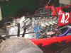 engine_bay_right.jpg (118433 bytes)